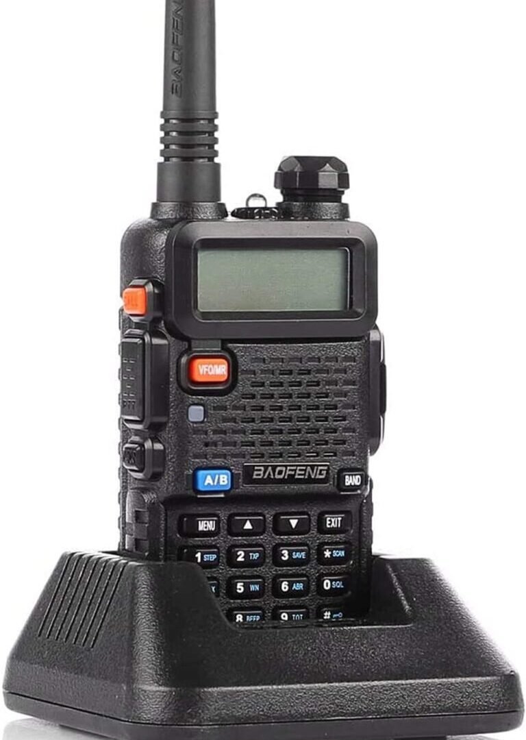 Baofeng  UV5R  walkie talkie